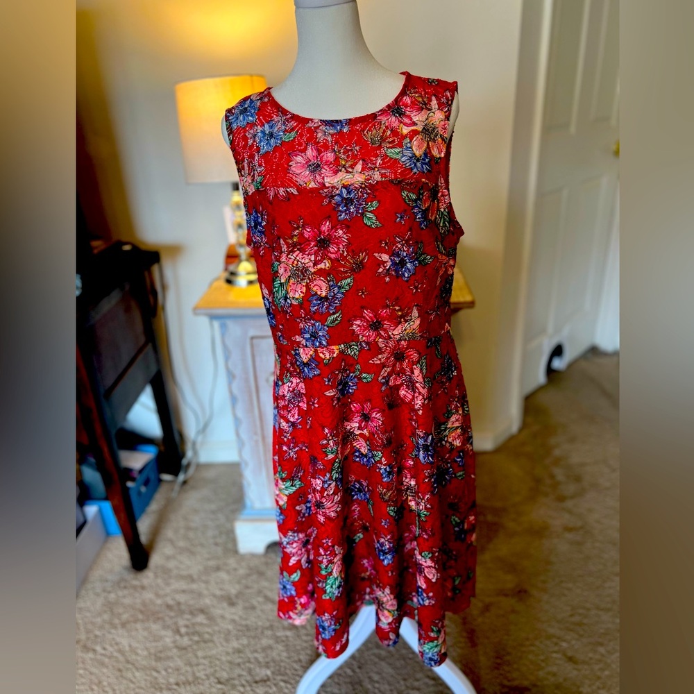 Oh So Pretty Red Summer Dress with Floral Decor. Size 14